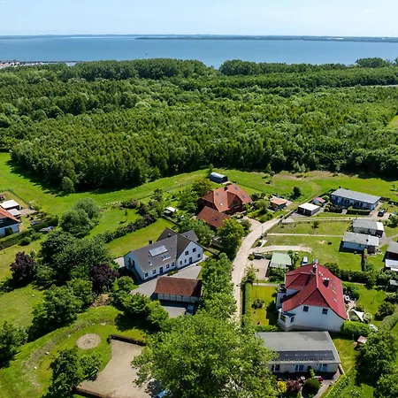 Pierre Pierre 01 Tarnewitz